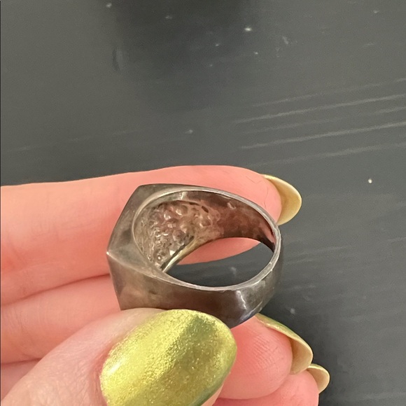 Souvenir Jewelry Silver Bark at the Moon Ozzy Osbourne Ring - Picture 5 of 16